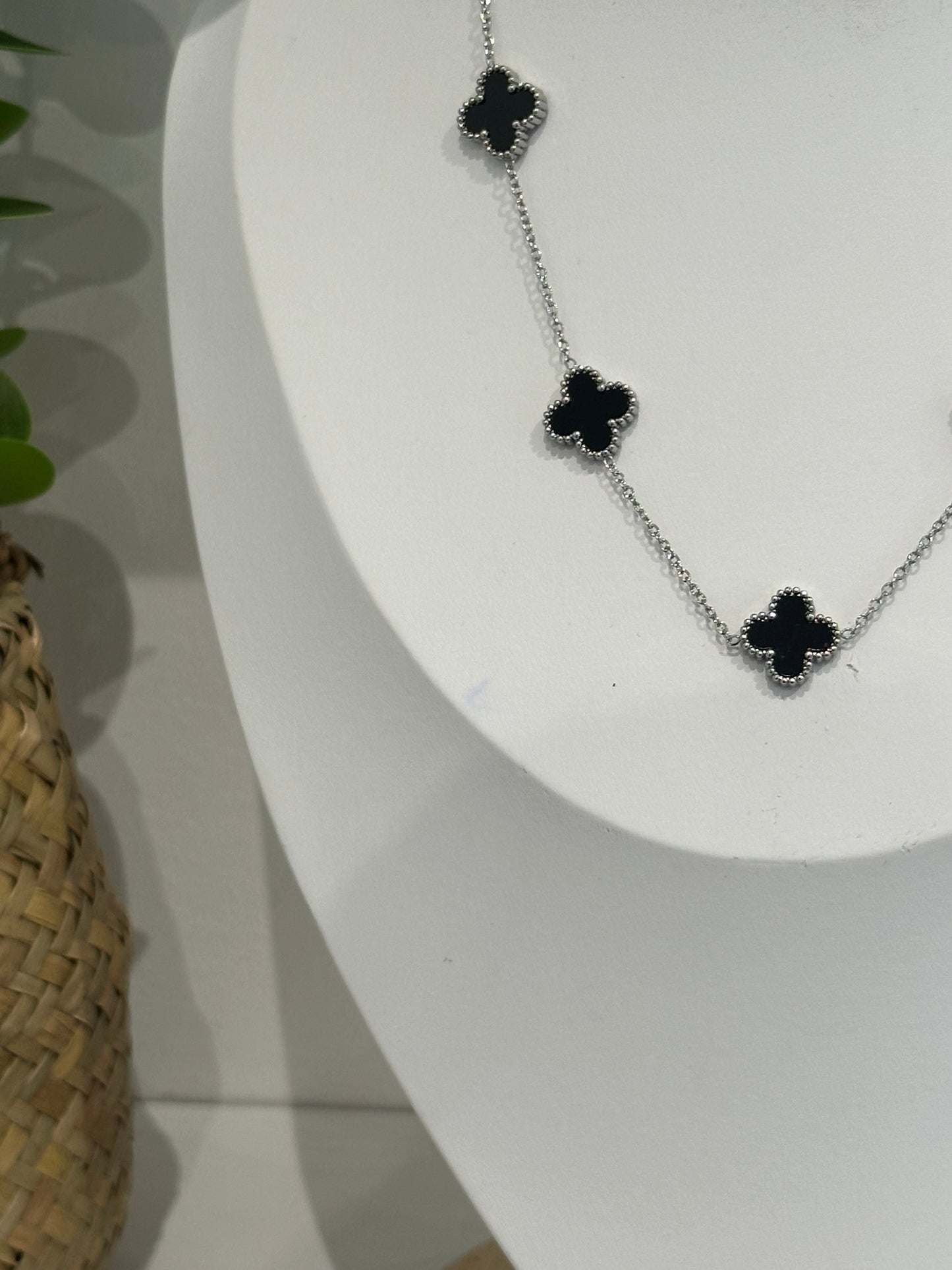 Collier Vanille Noir argenté