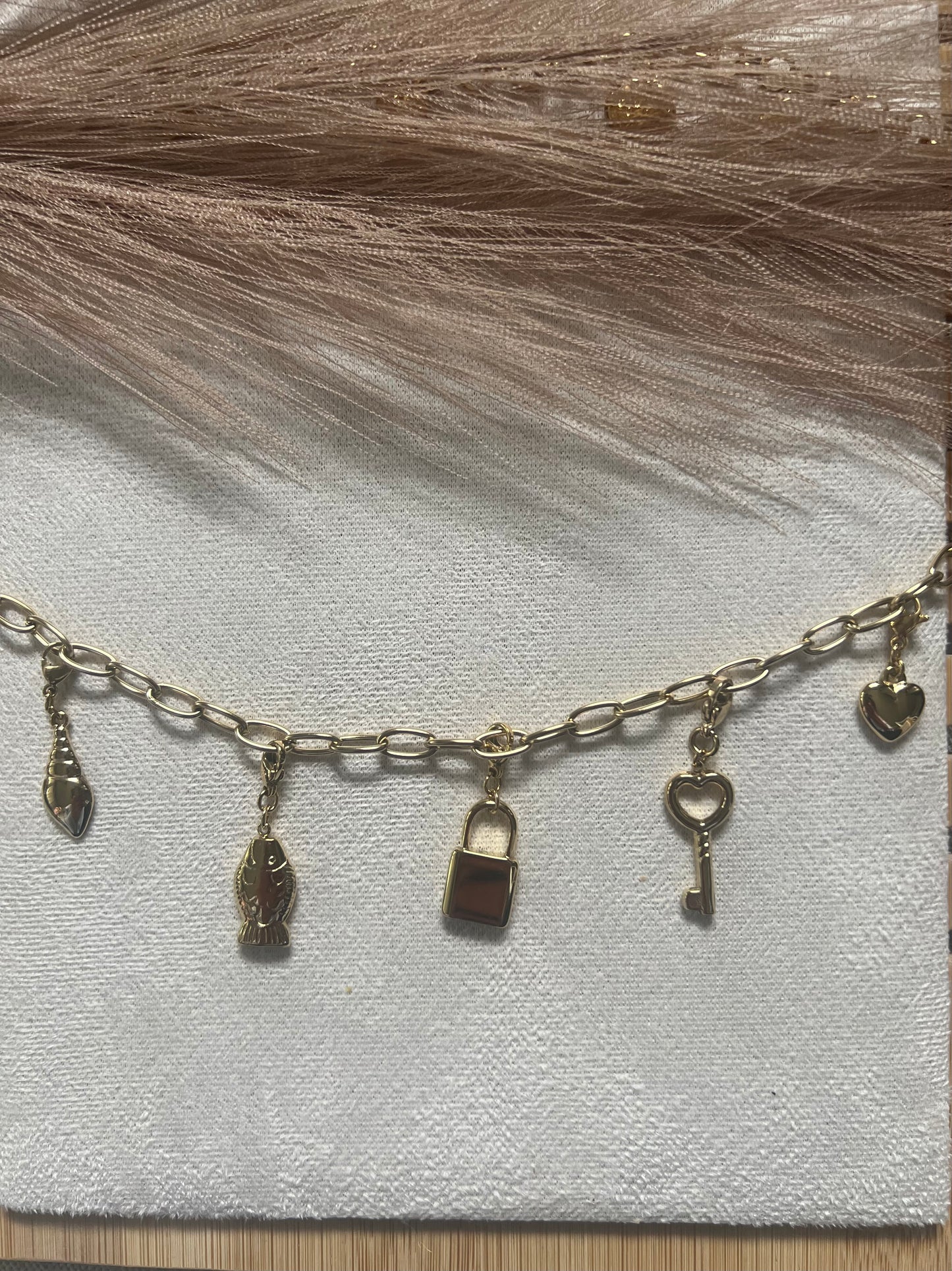 Collier sea