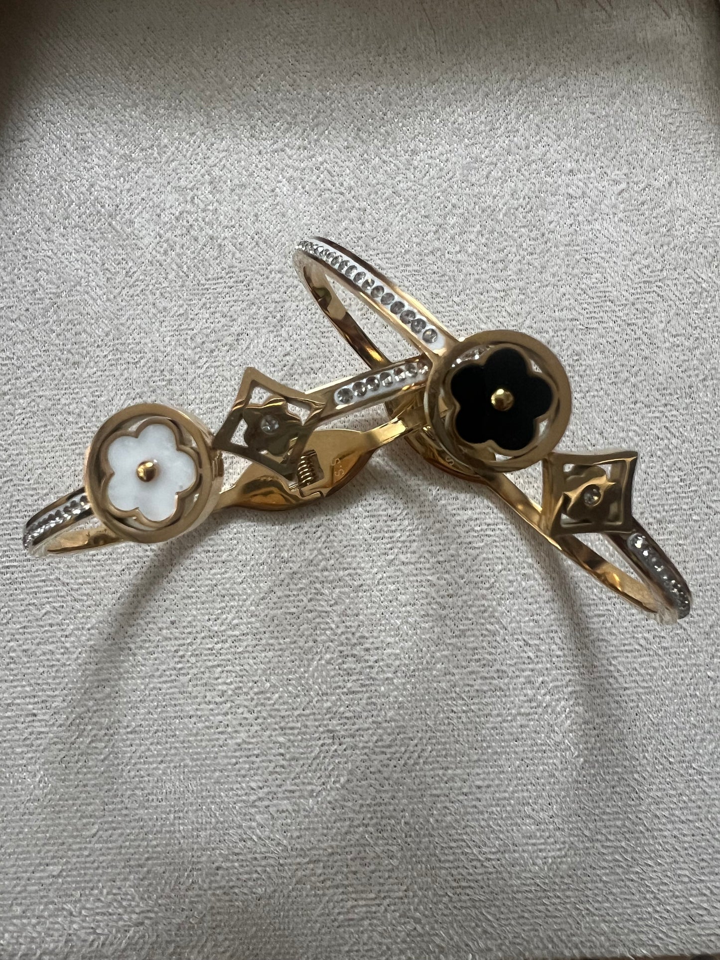 Bracelet jonc trèfle