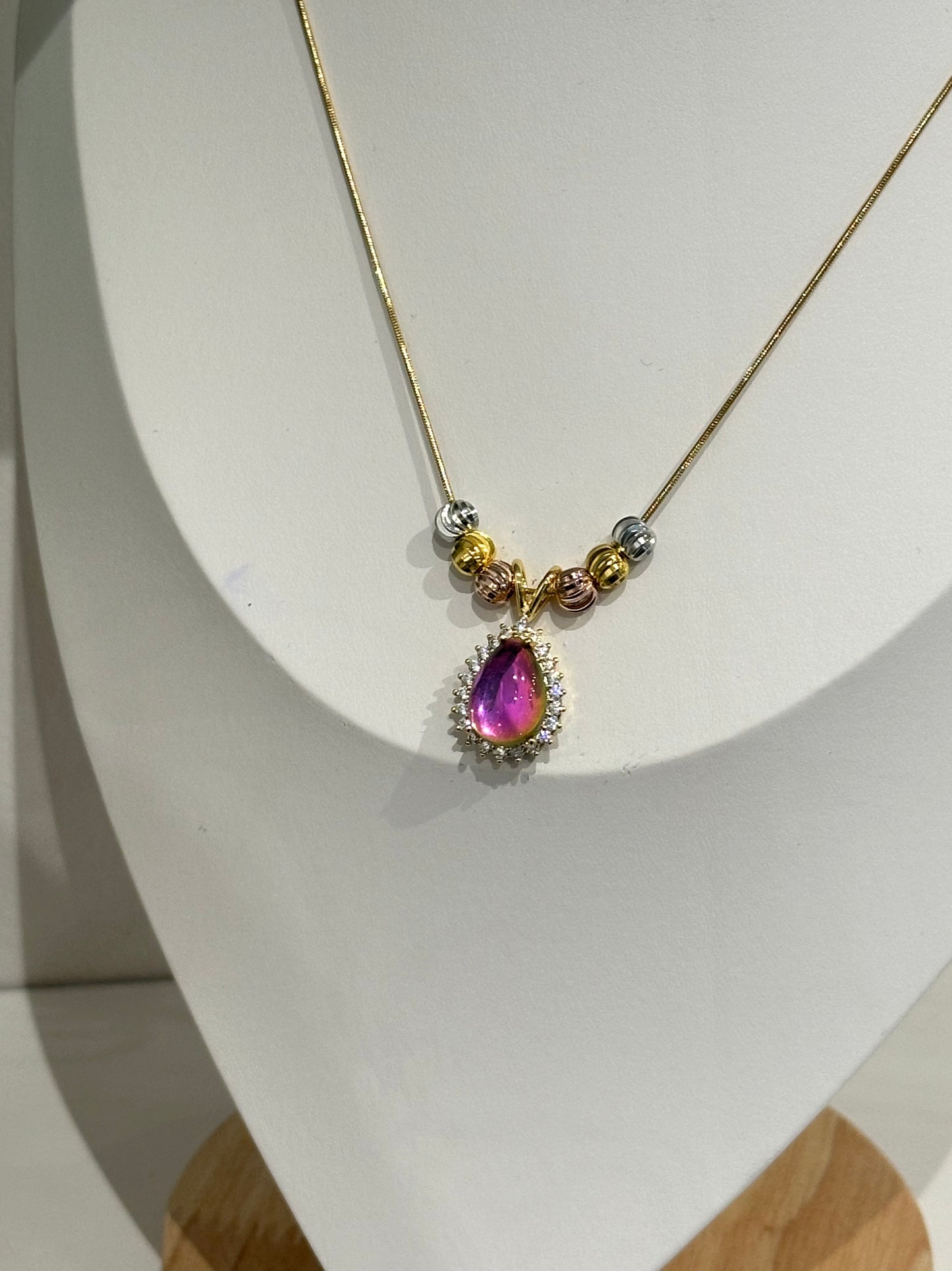 Collier Mirna